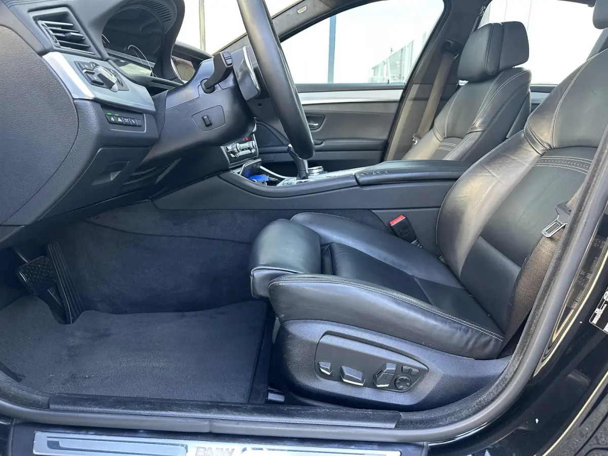 535i Luxury Edition |360° camera|NL-Auto|Stoelverw.|Head-up|Adapt.Cruise|Pano-dak|Navi|Leder|Harman Kardon System