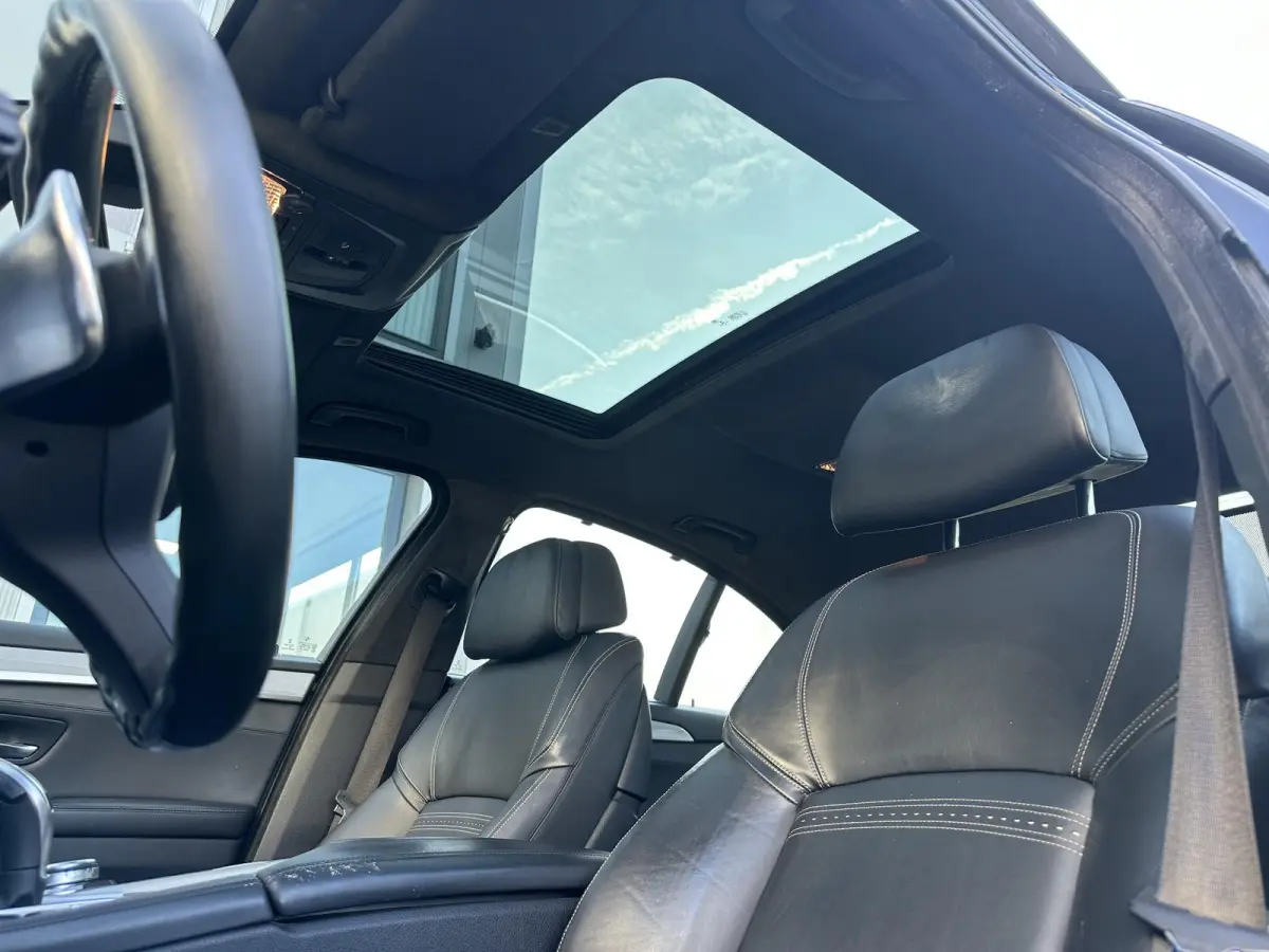 535i Luxury Edition |360° camera|NL-Auto|Stoelverw.|Head-up|Adapt.Cruise|Pano-dak|Navi|Leder|Harman Kardon System