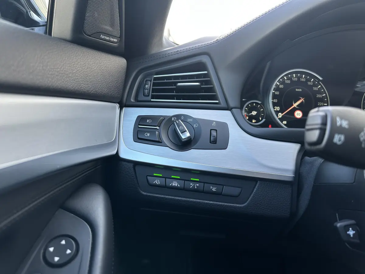 535i Luxury Edition |360° camera|NL-Auto|Stoelverw.|Head-up|Adapt.Cruise|Pano-dak|Navi|Leder|Harman Kardon System