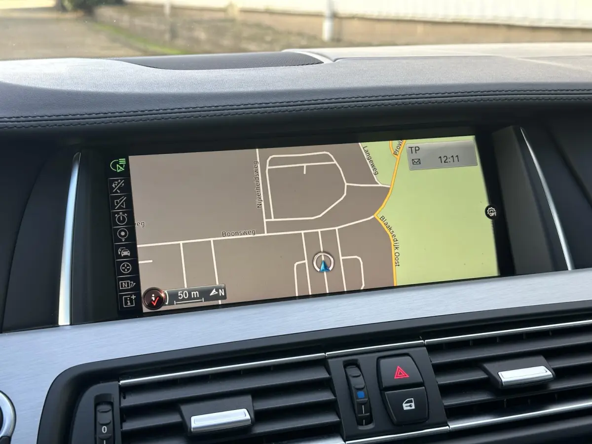 535i Luxury Edition |360° camera|NL-Auto|Stoelverw.|Head-up|Adapt.Cruise|Pano-dak|Navi|Leder|Harman Kardon System
