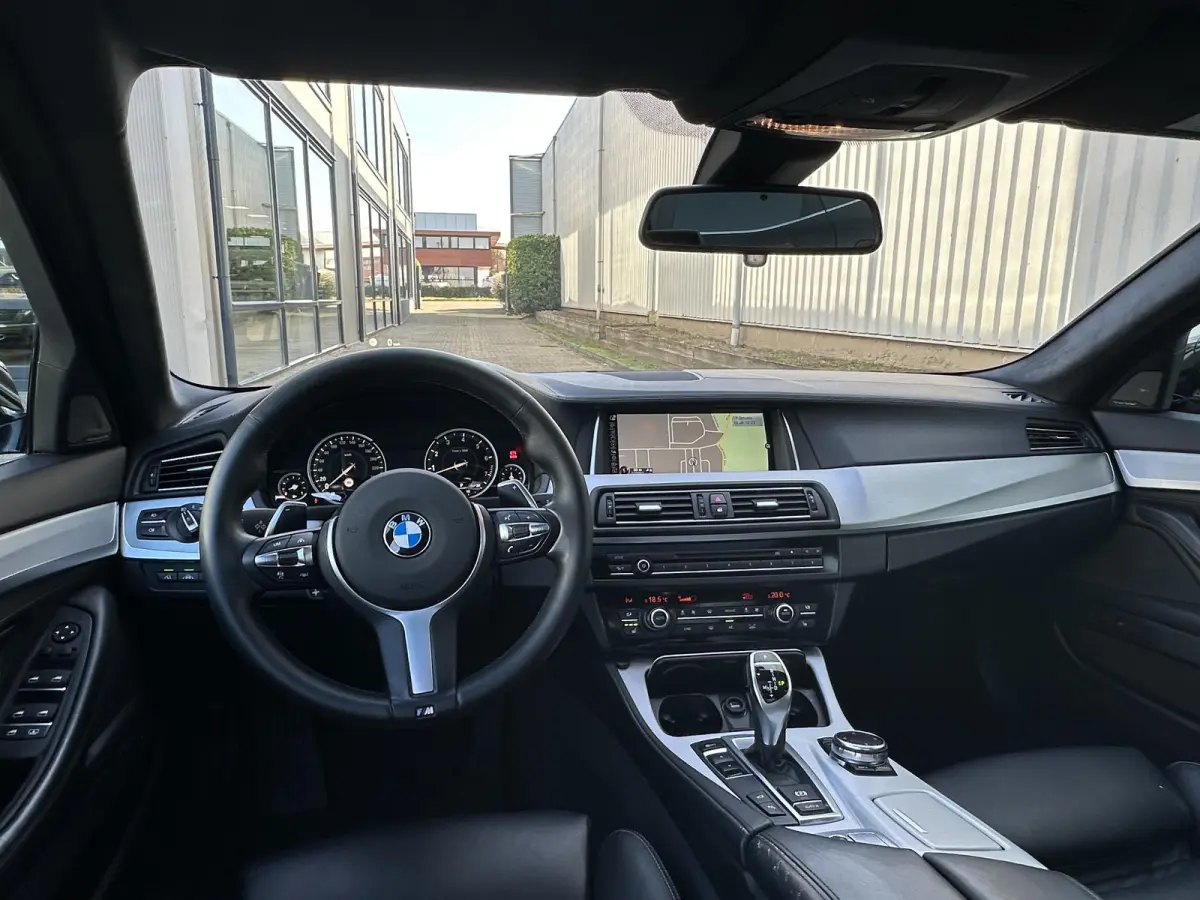 535i Luxury Edition |360° camera|NL-Auto|Stoelverw.|Head-up|Adapt.Cruise|Pano-dak|Navi|Leder|Harman Kardon System