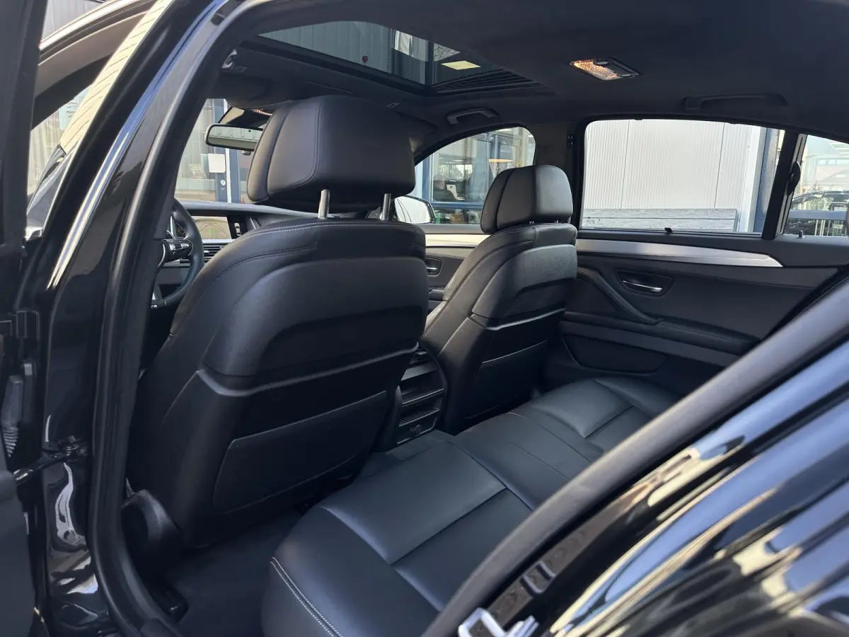 535i Luxury Edition |360° camera|NL-Auto|Stoelverw.|Head-up|Adapt.Cruise|Pano-dak|Navi|Leder|Harman Kardon System