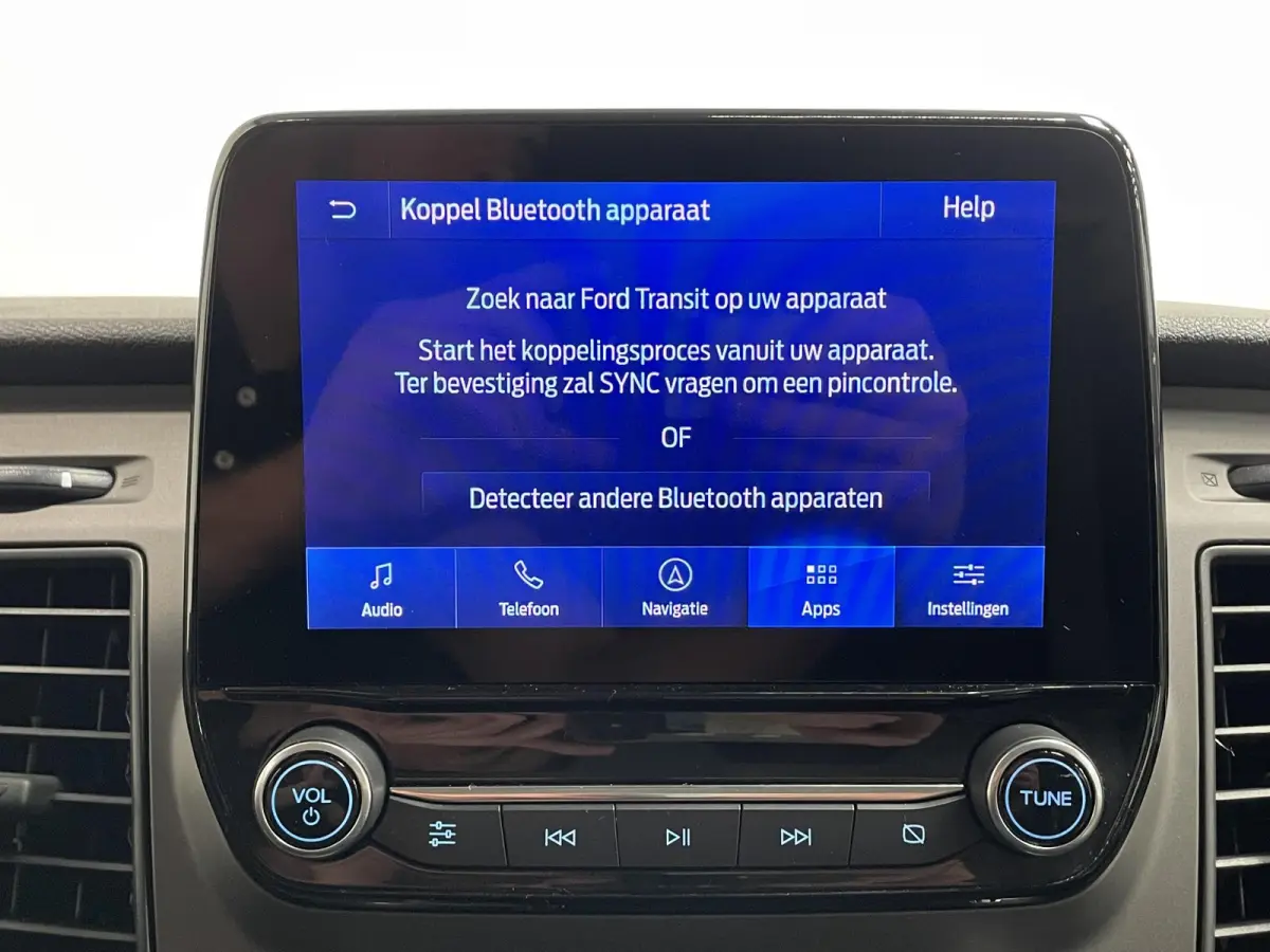 300 2.0 TDCI L2H1 Trend Dubbele Cabine Automaat Navigatie Airco Navigatie Bluetooth Trekhaak Parkeercamera Parkeersensoren voor en achter