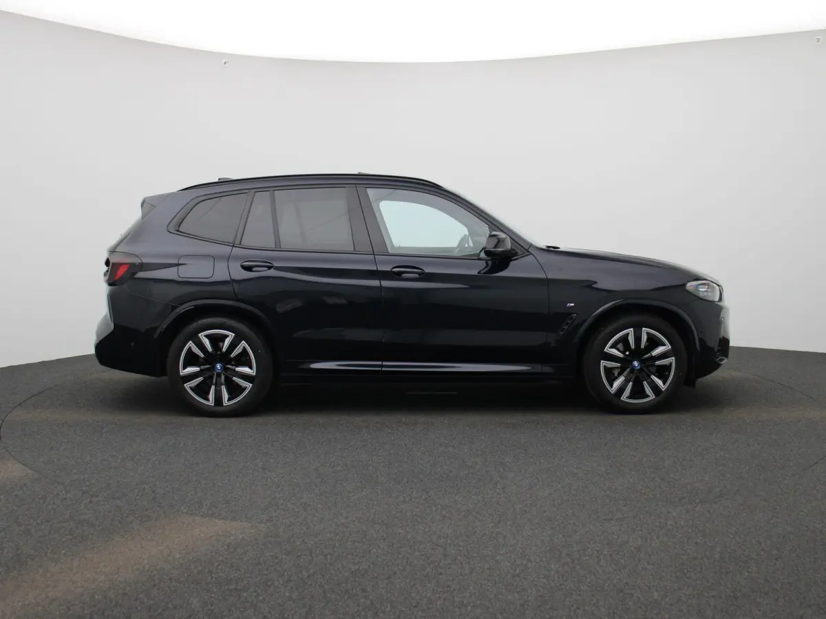 Executive | 97% SOH | M-SPORT | TREKHAAK | PANORAMA- SCHUIFDAK | LEER | ACHTERUITRIJCAMERA | STOELVERWARMING | SPORTSTOELEN