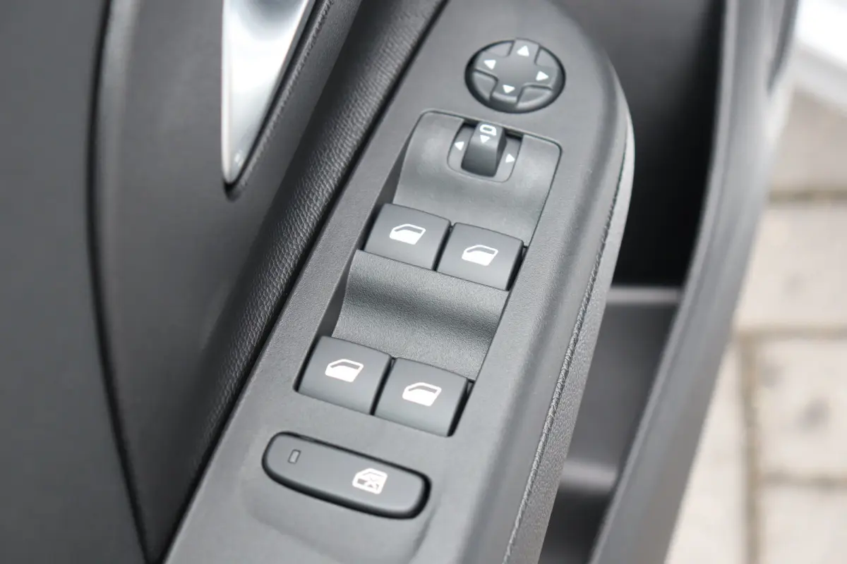 1.2 GS | Achteruitrijcamera | Parkeersensor achter | Parkeersensor voor