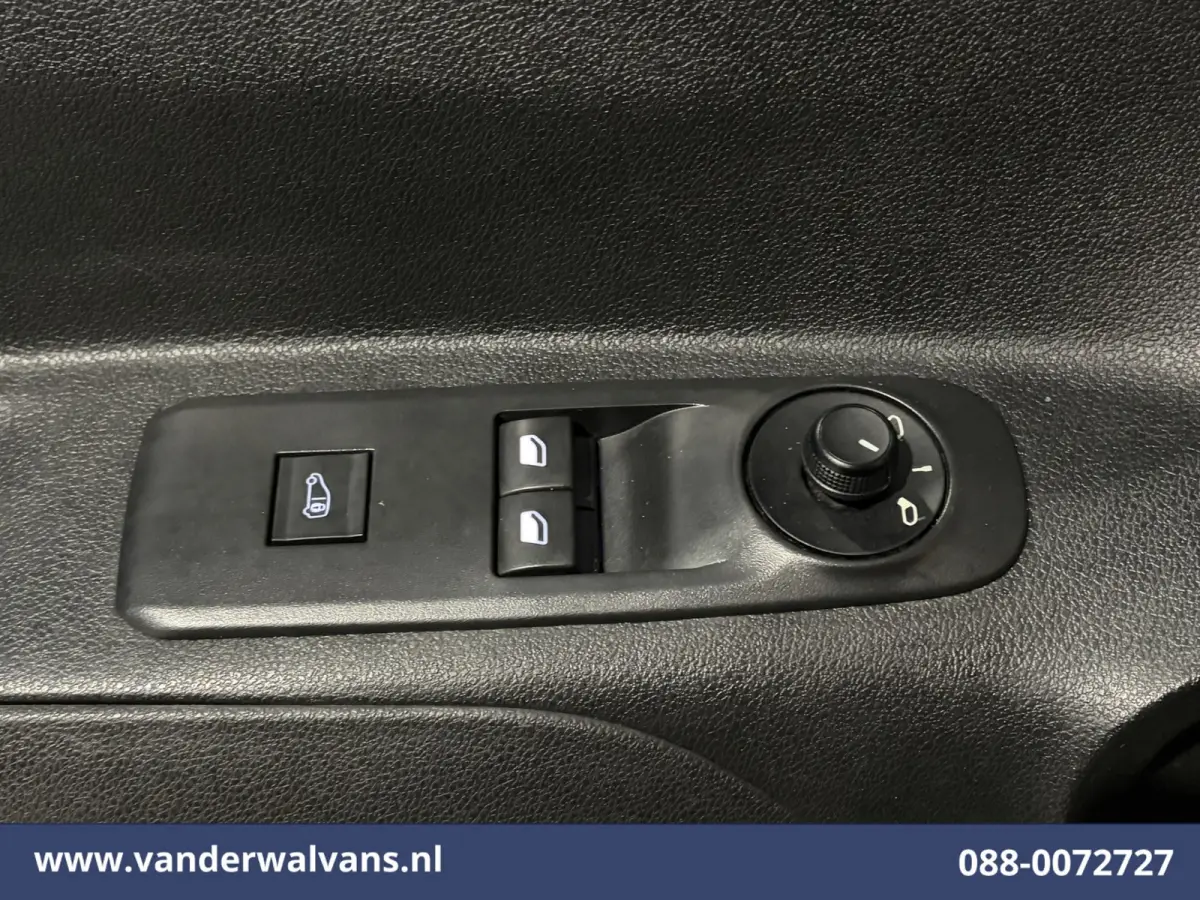 1.5D 102pk L1H1 Euro6 Airco | Trekhaak | Cruisecontol | Parkeersensoren Bluetooth telefoonvoorbereiding