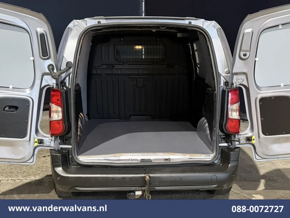 1.5D 102pk L1H1 Euro6 Airco | Trekhaak | Cruisecontol | Parkeersensoren Bluetooth telefoonvoorbereiding