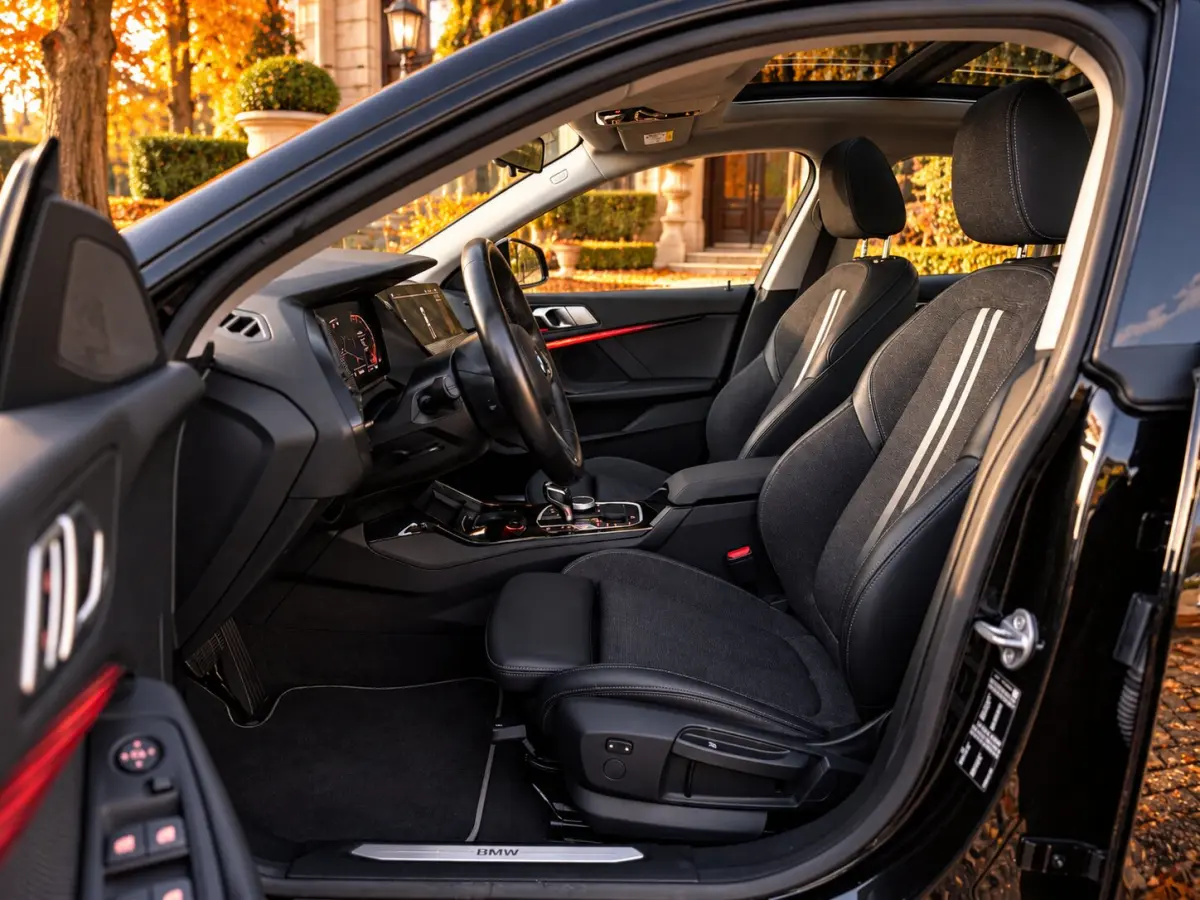 218i Sport Line Aut. l Pano l LED l HiFi l Sportstoelen
