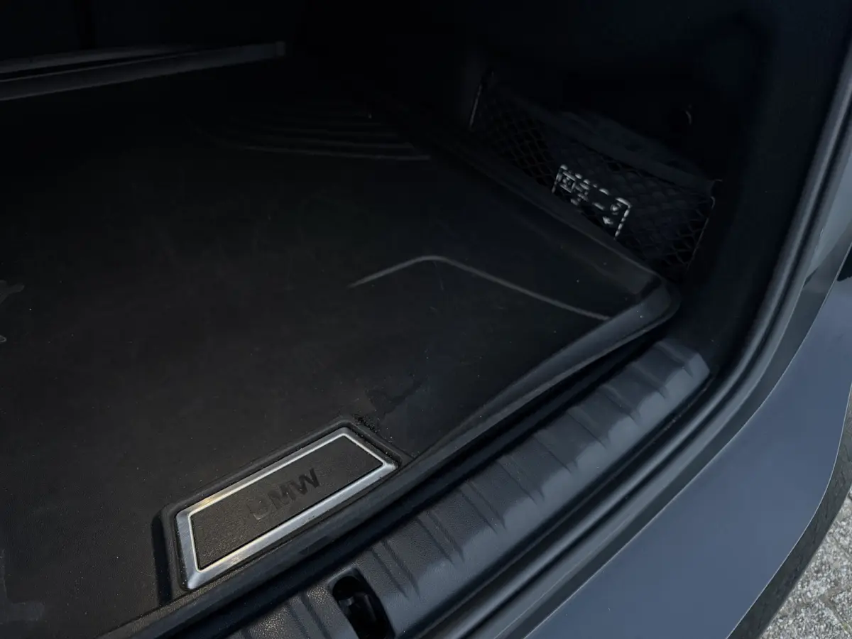 218i Sport Line Aut. l Pano l LED l HiFi l Sportstoelen