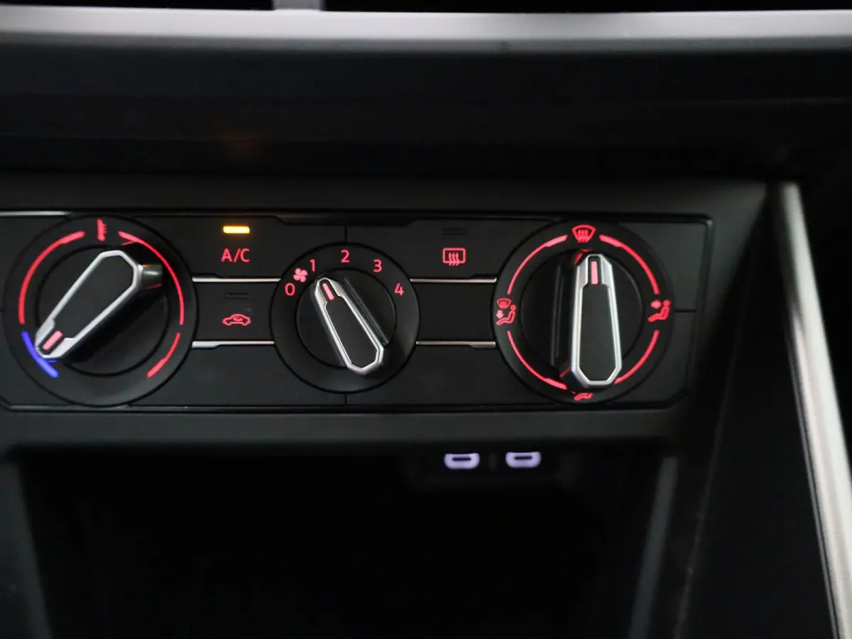1.0 TSI R-Line Edition Volkswagen Polo