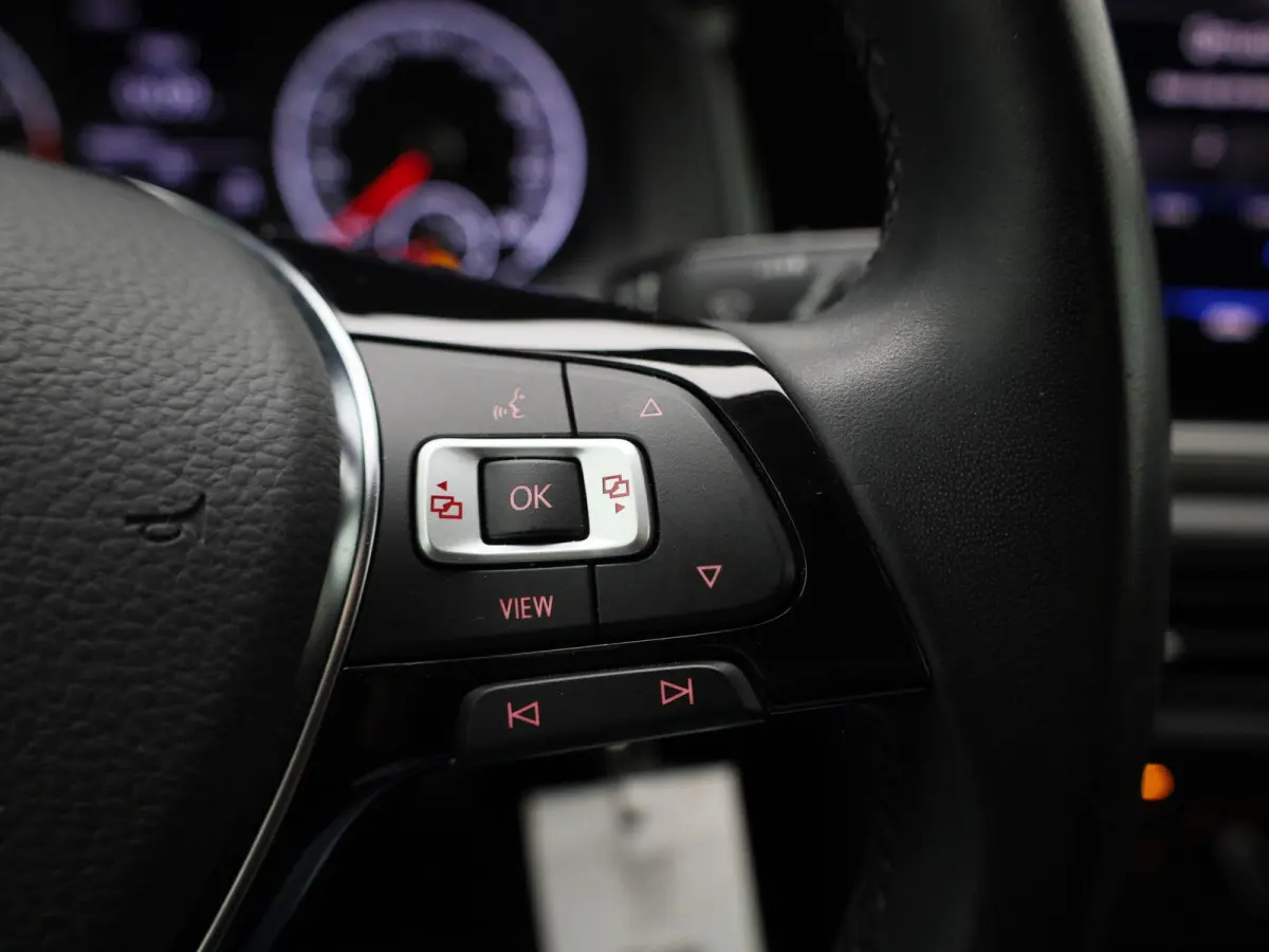 1.0 TSI R-Line Edition Volkswagen Polo