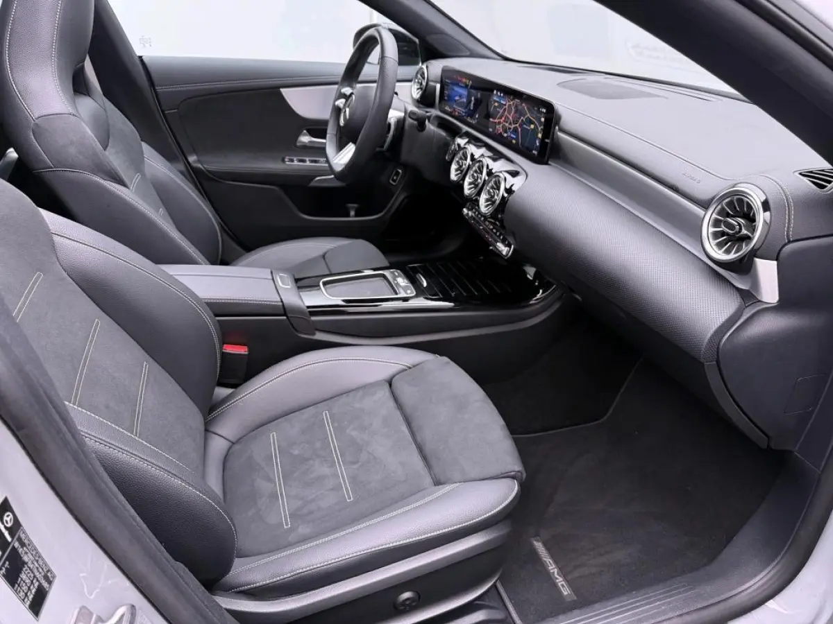 250 e Business Solution AMG /Premium Plus /Alpine Grey /Panoramadak /Memory /HUD /360 Camera