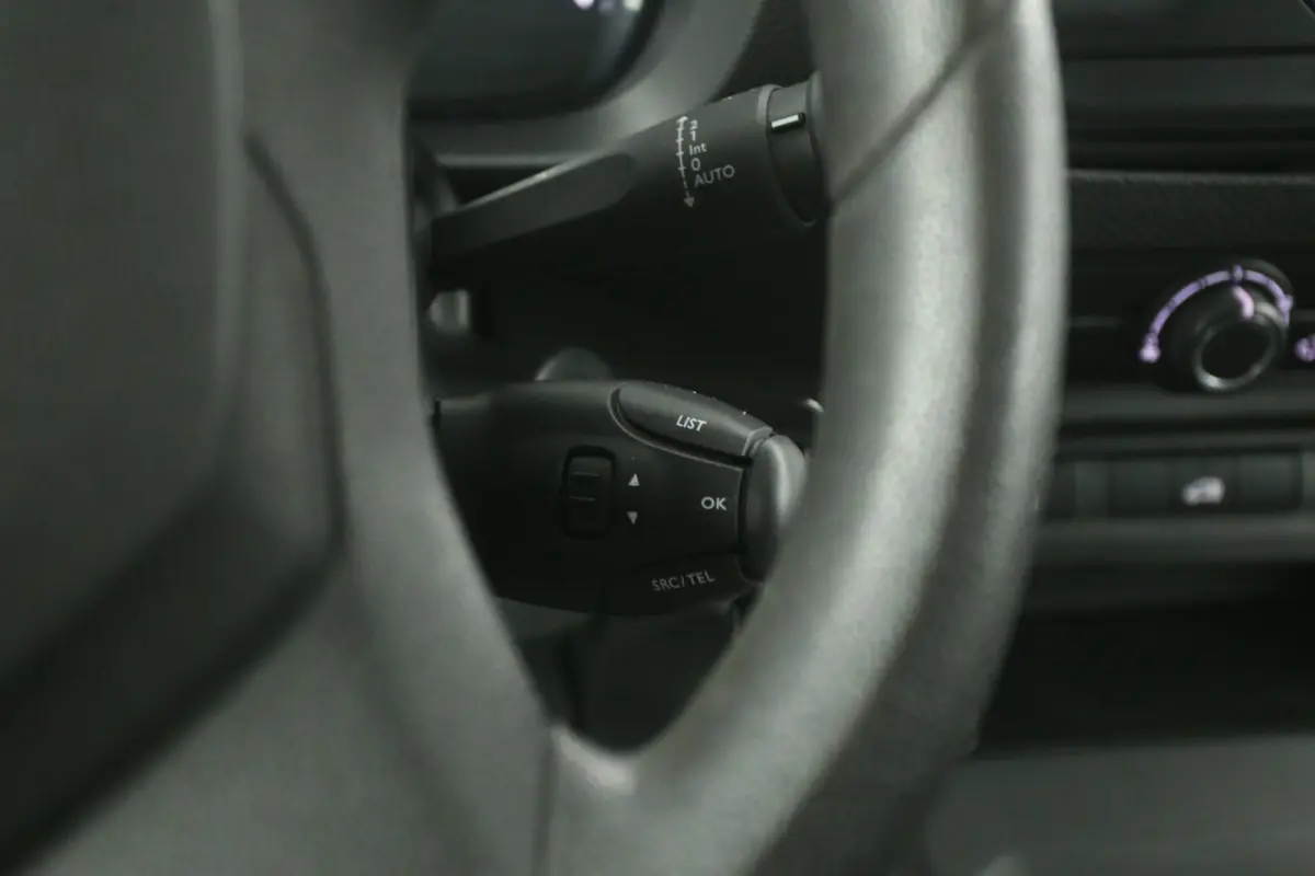 CDTI L3H1 | Airco | Cruise | 3 Zits | Trekhaak | Kasten | Parkeersens.