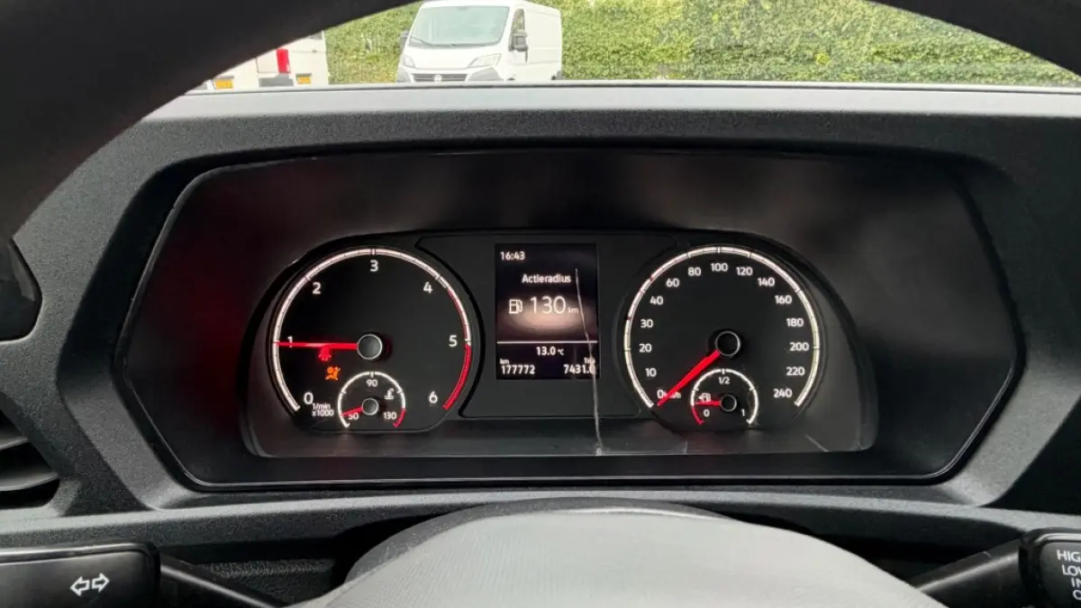 2.0 TDI 55KW 75PK EURO 6 AIRCO/ CRUISE CONTROL/ ORIGINEEL AUDIO/ 100% DEALERONDERHOUDEN