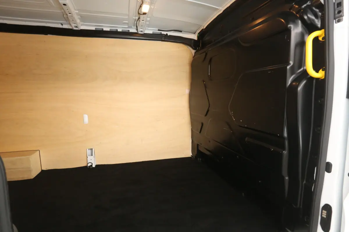 68 kWh L3H2 | Snelladen | SOH 96% | Clima | Cruise | 360° Camera | Carplay | 3 Zits | Navi | Parkeersens.
