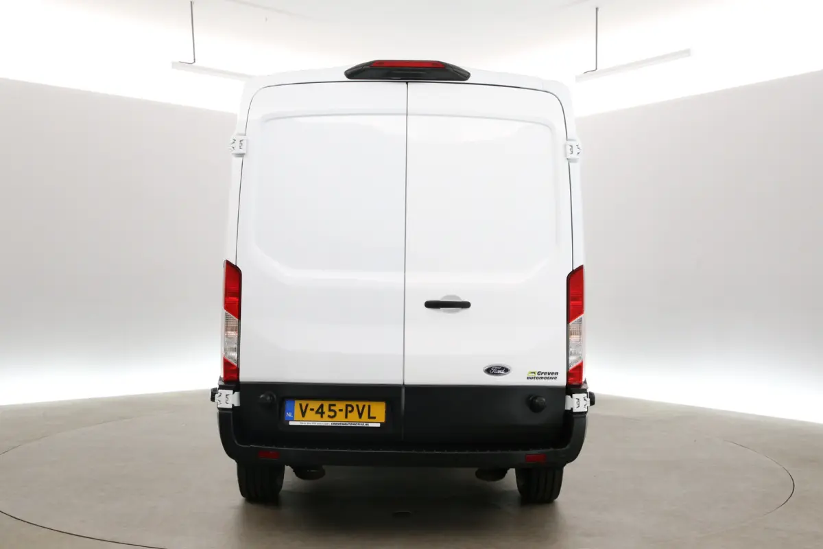 68 kWh L3H2 | Snelladen | SOH 96% | Clima | Cruise | 360° Camera | Carplay | 3 Zits | Navi | Parkeersens.