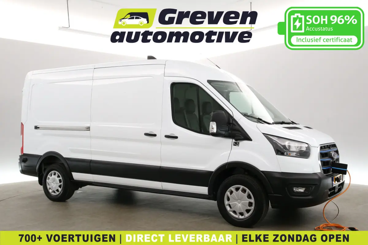 68 kWh L3H2 | Snelladen | SOH 96% | Clima | Cruise | 360° Camera | Carplay | 3 Zits | Navi | Parkeersens.
