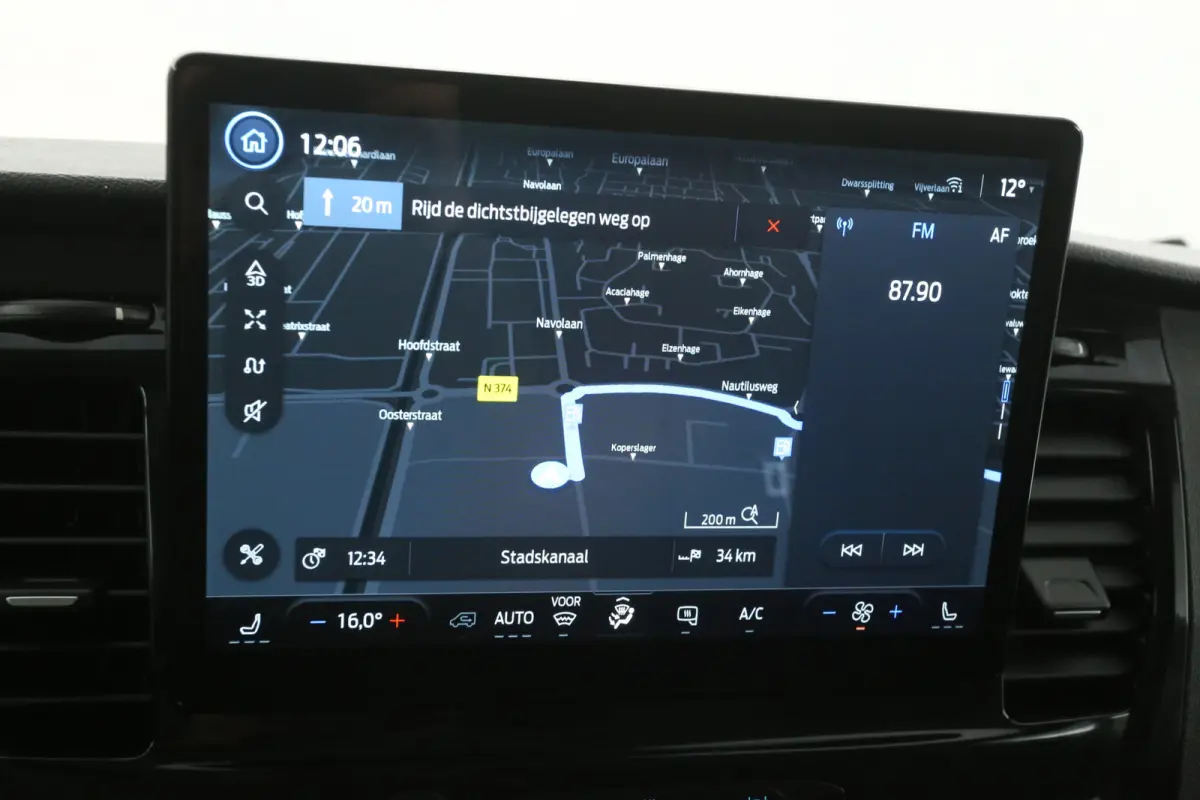 68 kWh L3H2 | Snelladen | SOH 96% | Clima | Cruise | 360° Camera | Carplay | 3 Zits | Navi | Parkeersens.