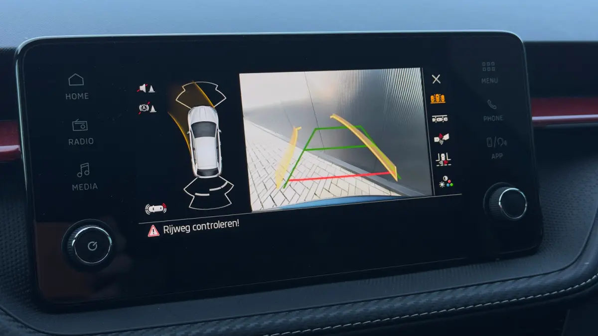 95pk 1.0 TSI Monte Carlo | Cruise Control | Stoelverwarming | Achteruitrijcamera | Carplay | Keyless | 16" |