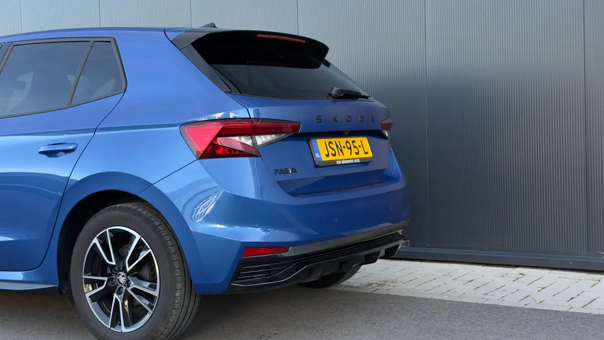 95pk 1.0 TSI Monte Carlo | Cruise Control | Stoelverwarming | Achteruitrijcamera | Carplay | Keyless | 16" |