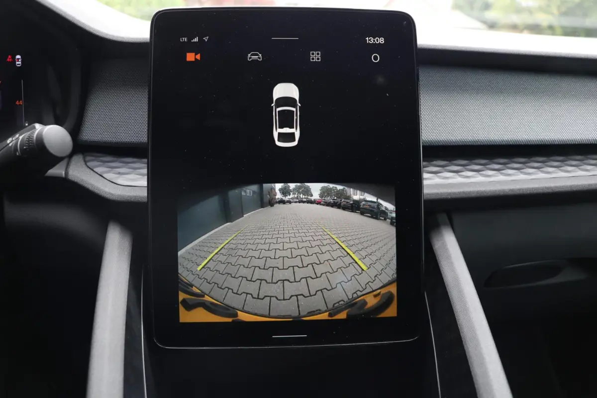 Long Range Dual Motor 78 kWh 409PK AppleCarplay Camera MemoryZetels Thundergrey 118000KM BJ2022