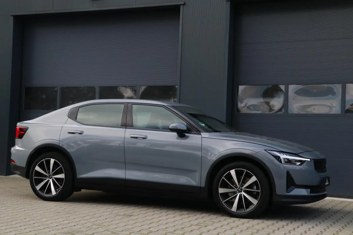 Long Range Dual Motor 78 kWh 409PK AppleCarplay Camera MemoryZetels Thundergrey 118000KM BJ2022