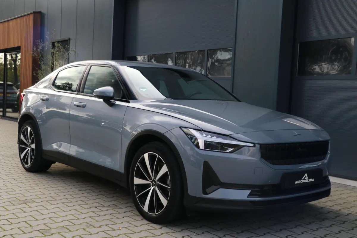 Long Range Dual Motor 78 kWh 409PK AppleCarplay Camera MemoryZetels Thundergrey 118000KM BJ2022