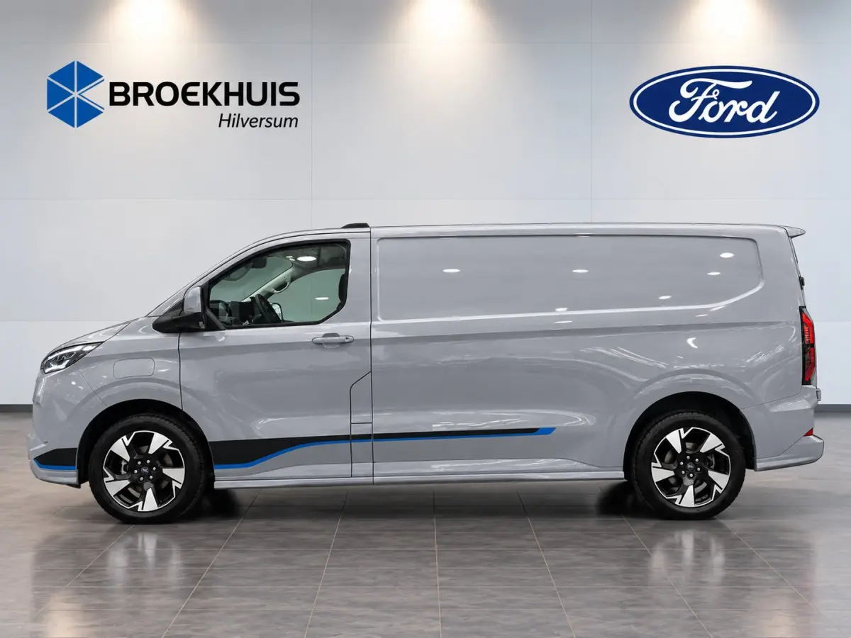 Cust. 340 L2H1 Sport 71 kWh | Elekt. Trekhaak | Adaptive Cruise | Dodehoek Detectie | Stoel / Stuurverwarming