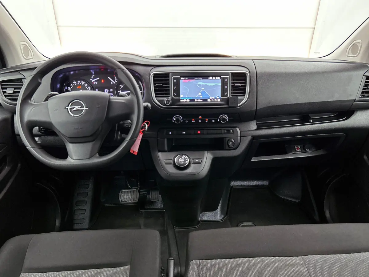 2.0 145pk L3H1 Edition Dubbele Cabine Automaat Airco Navigatie Parkeersensoren Trekhaak Cruise control Apple carplay Android auto