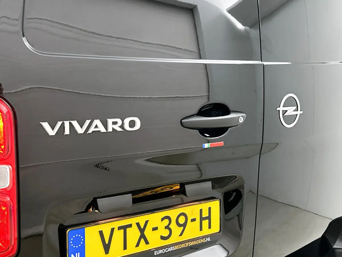2.0 145pk L3H1 Edition Dubbele Cabine Automaat Airco Navigatie Parkeersensoren Trekhaak Cruise control Apple carplay Android auto