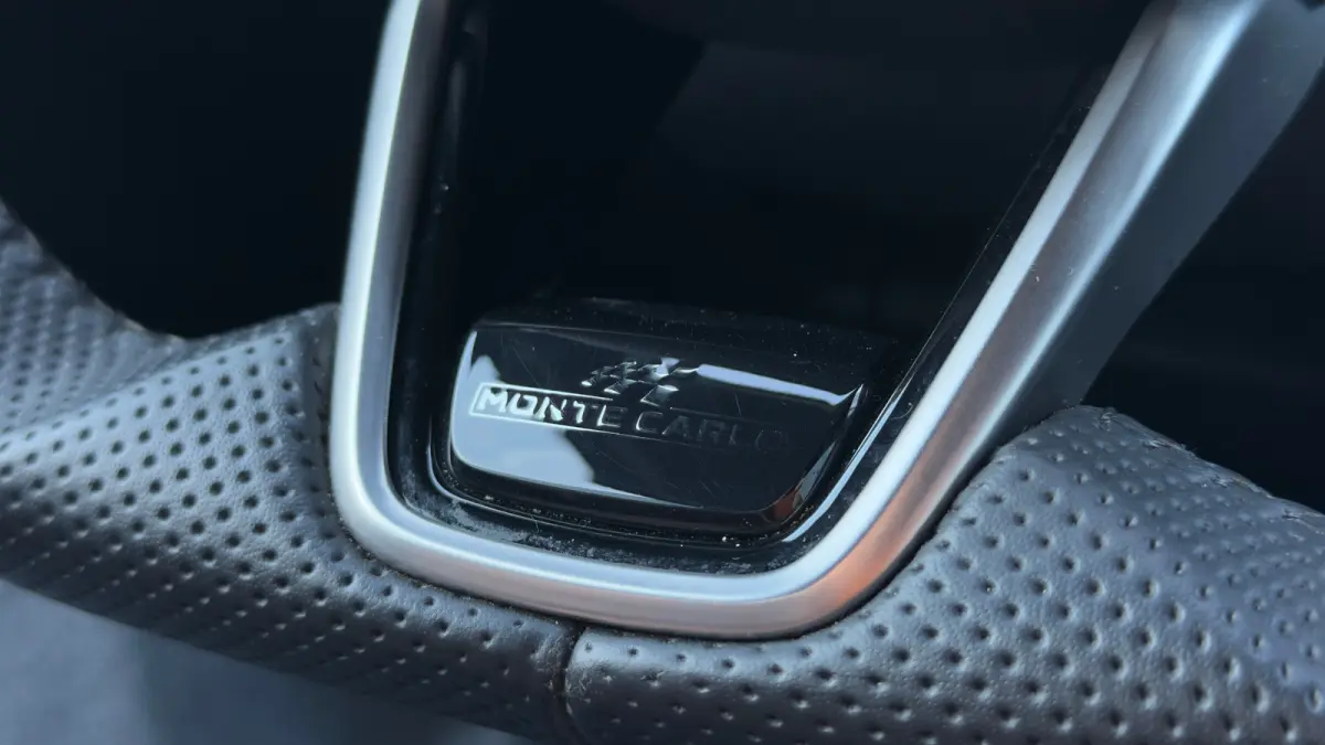 95pk 1.0 TSI Monte Carlo | Cruise Control | Stoelverwarming | Achteruitrijcamera | Carplay | Keyless | 17" |
