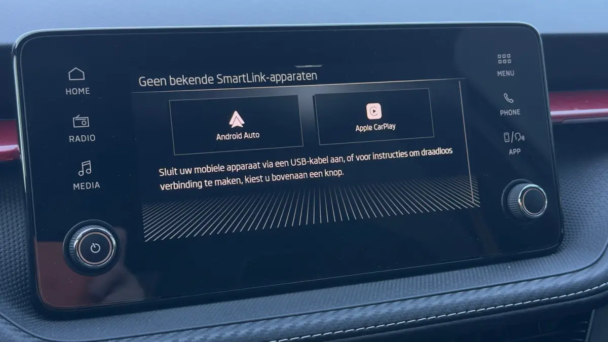 95pk 1.0 TSI Monte Carlo | Cruise Control | Stoelverwarming | Achteruitrijcamera | Carplay | Keyless | 17" |