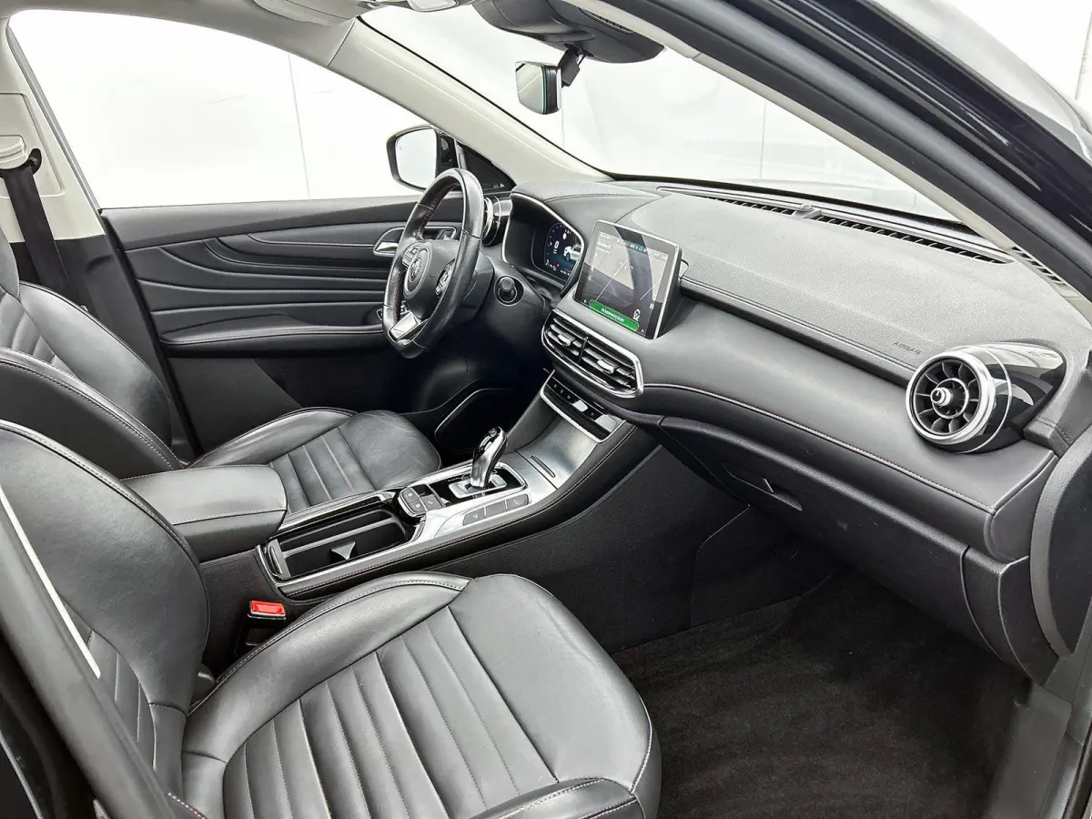 1.5 TGDI Luxury PANO | 360-CAMERA | AD-CRUISE | LEER