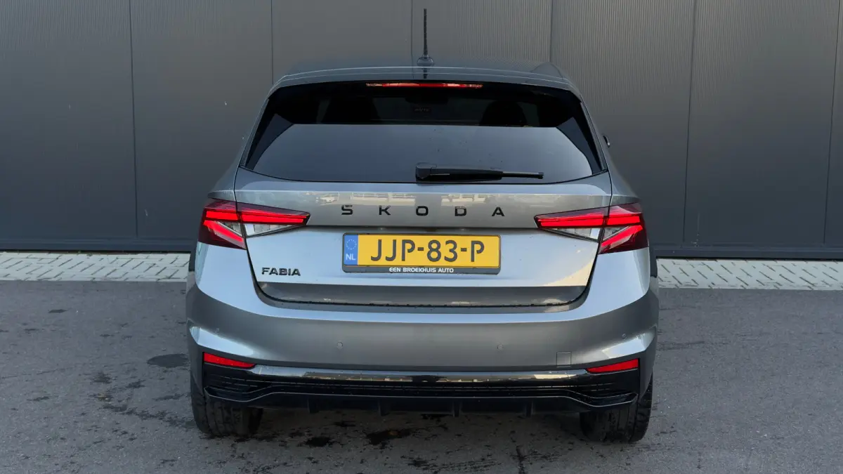 1.0 TSI Monte Carlo | Cruise Control | Airco | Achteruitrijcamera | Carplay | Keyless | 17" |