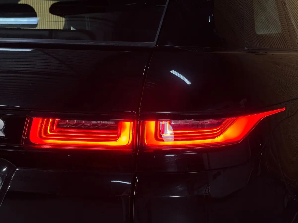 1.5 P300e AWD S 94% SOH|PANO SCHUIF KANTELDAK|CRUISECONTROL|360 CAM|CARPLAY ANDROID|E ZETELS|AMBIENT