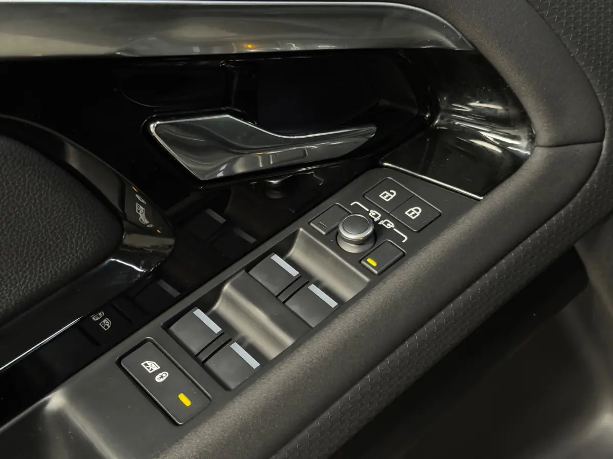 1.5 P300e AWD S 94% SOH|PANO SCHUIF KANTELDAK|CRUISECONTROL|360 CAM|CARPLAY ANDROID|E ZETELS|AMBIENT