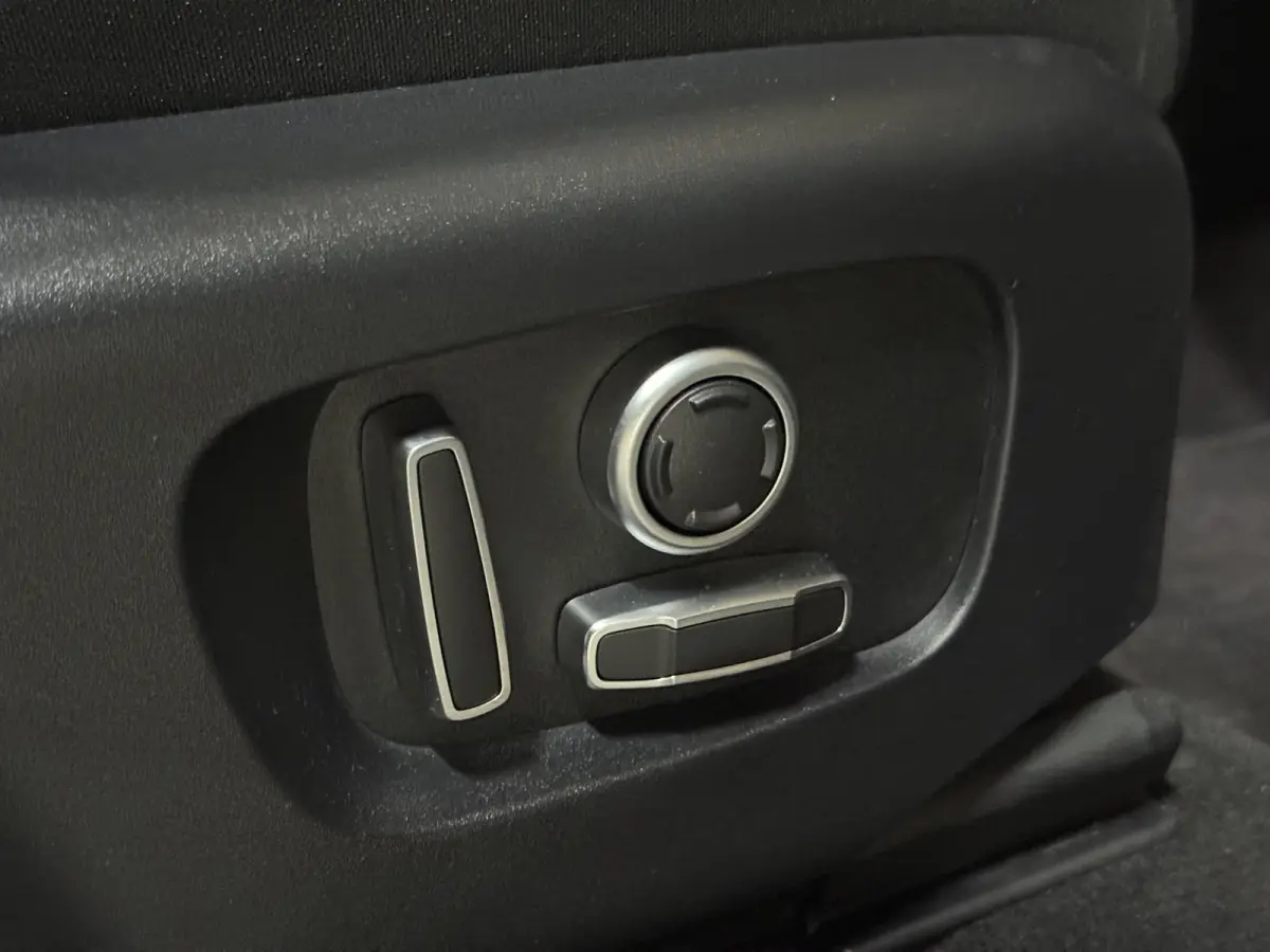 1.5 P300e AWD S 94% SOH|PANO SCHUIF KANTELDAK|CRUISECONTROL|360 CAM|CARPLAY ANDROID|E ZETELS|AMBIENT