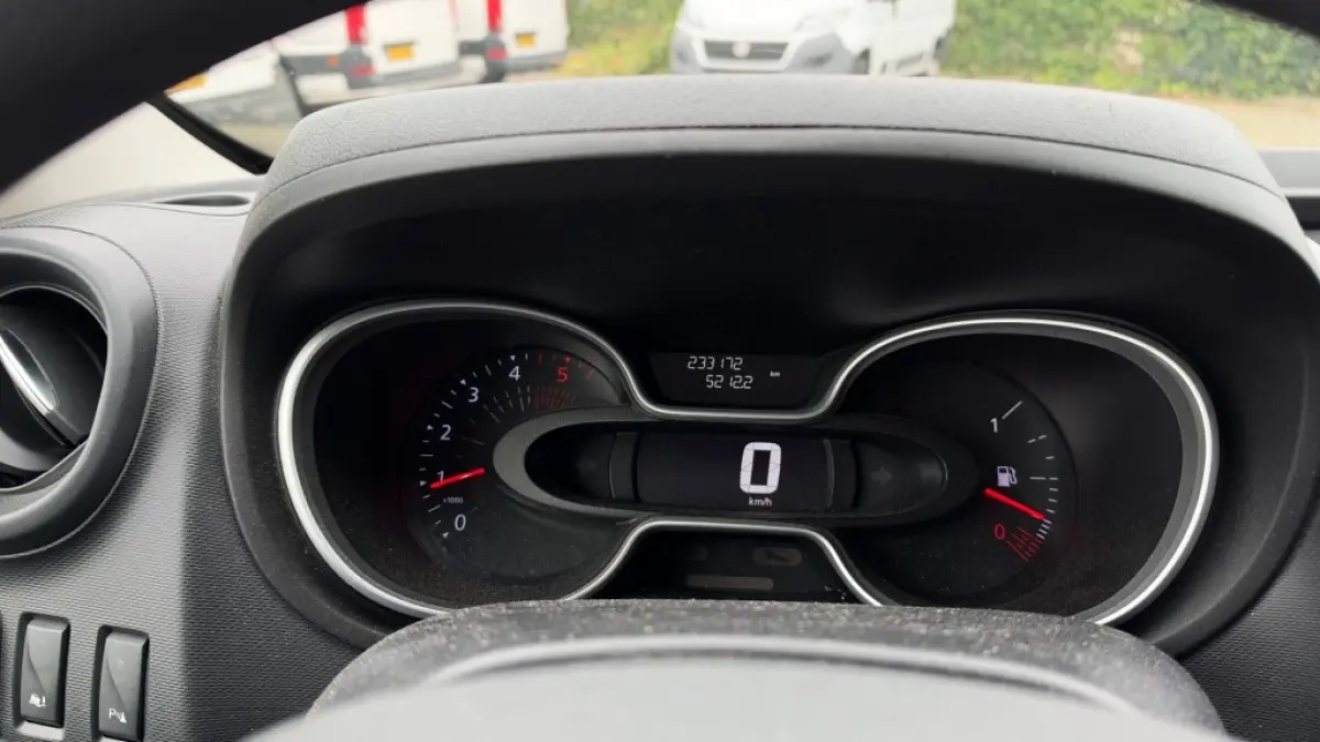 2.0 DCI 88KW 120PK L2H1 EURO 6 AIRCO/ CRUISE CONTROL/ NAVIGATIE/ BIJRIJDERSBANK / 100% DEALERONDERHOUDEN