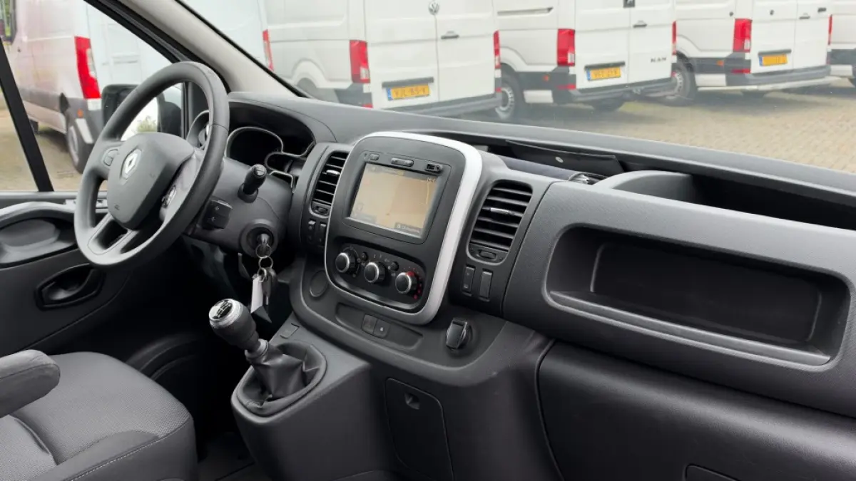 2.0 DCI 88KW 120PK L2H1 EURO 6 AIRCO/ CRUISE CONTROL/ NAVIGATIE/ BIJRIJDERSBANK / 100% DEALERONDERHOUDEN
