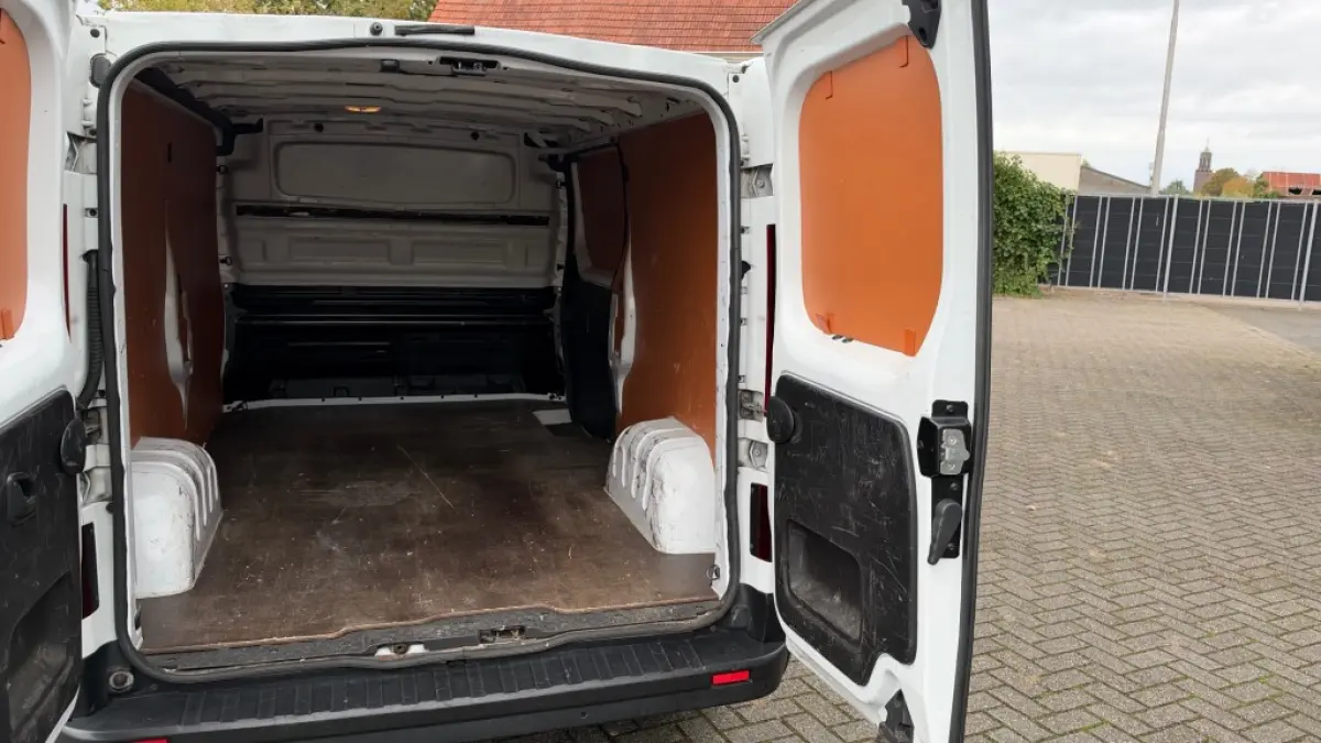 2.0 DCI 88KW 120PK L2H1 EURO 6 AIRCO/ CRUISE CONTROL/ NAVIGATIE/ BIJRIJDERSBANK / 100% DEALERONDERHOUDEN