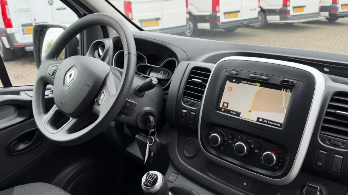 2.0 DCI 88KW 120PK L2H1 EURO 6 AIRCO/ CRUISE CONTROL/ NAVIGATIE/ BIJRIJDERSBANK / 100% DEALERONDERHOUDEN