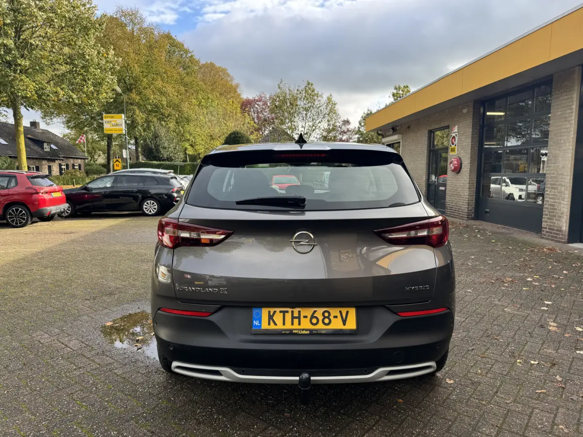 1.6 Turbo Hybrid Elegance Climate Control Camera Carplay