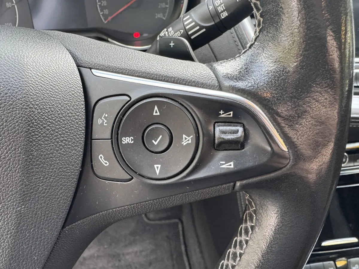 1.6 Turbo Hybrid Elegance Climate Control Camera Carplay