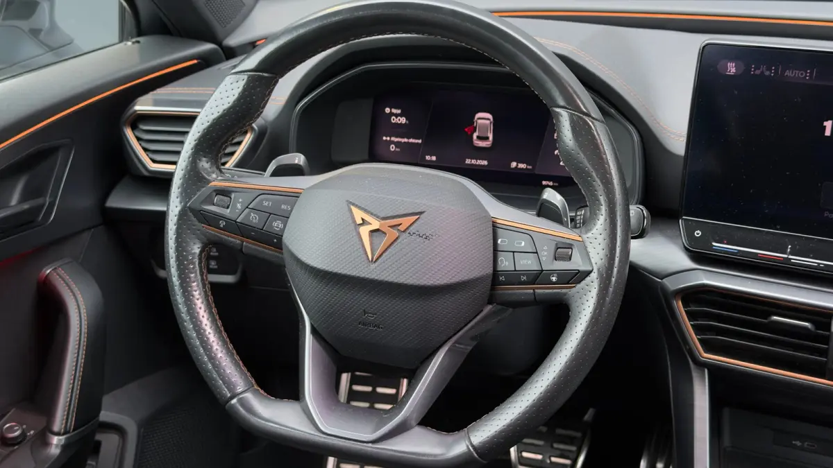 1.4 e-Hybrid 245pk VZ Performance | SOH: 96% | Trekhaak | Adaptive Cruise | Verwarmd Stuur | Achteruitrijcamera | 19" |
