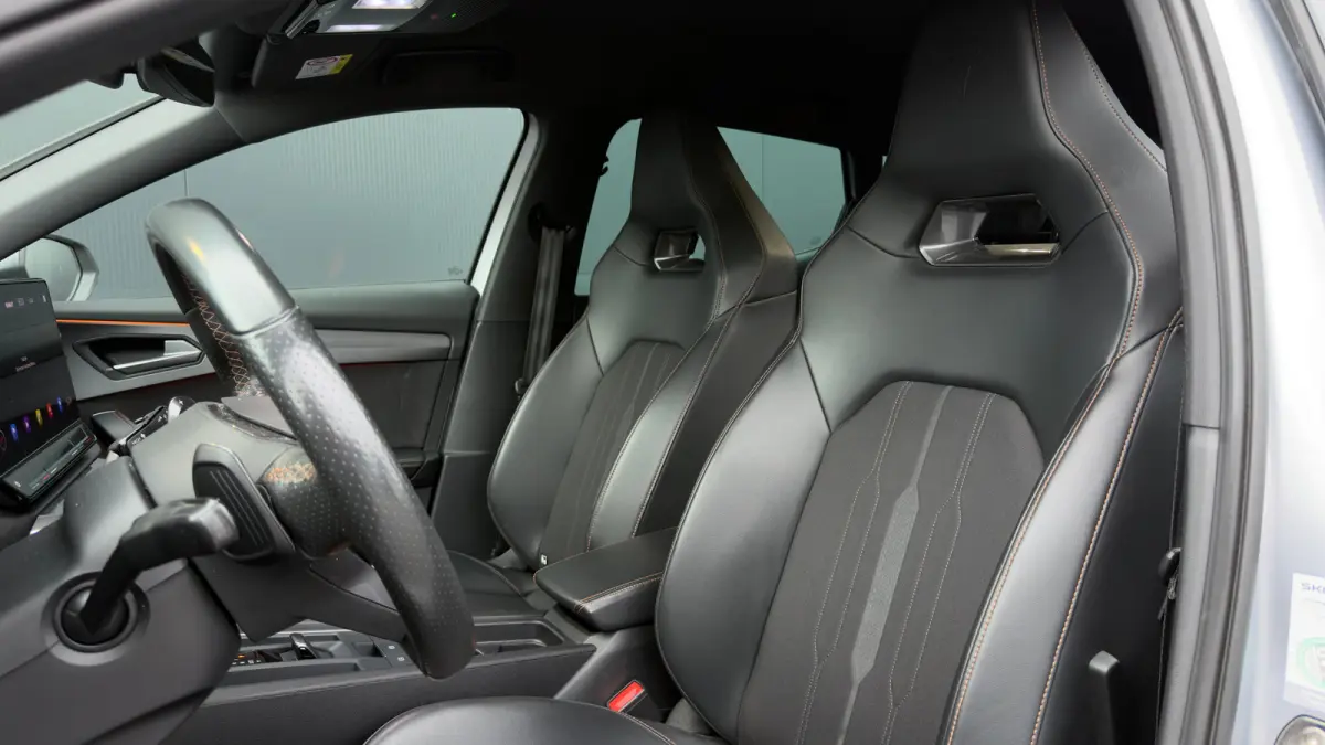 1.4 e-Hybrid 245pk VZ Performance | SOH: 96% | Trekhaak | Adaptive Cruise | Verwarmd Stuur | Achteruitrijcamera | 19" |