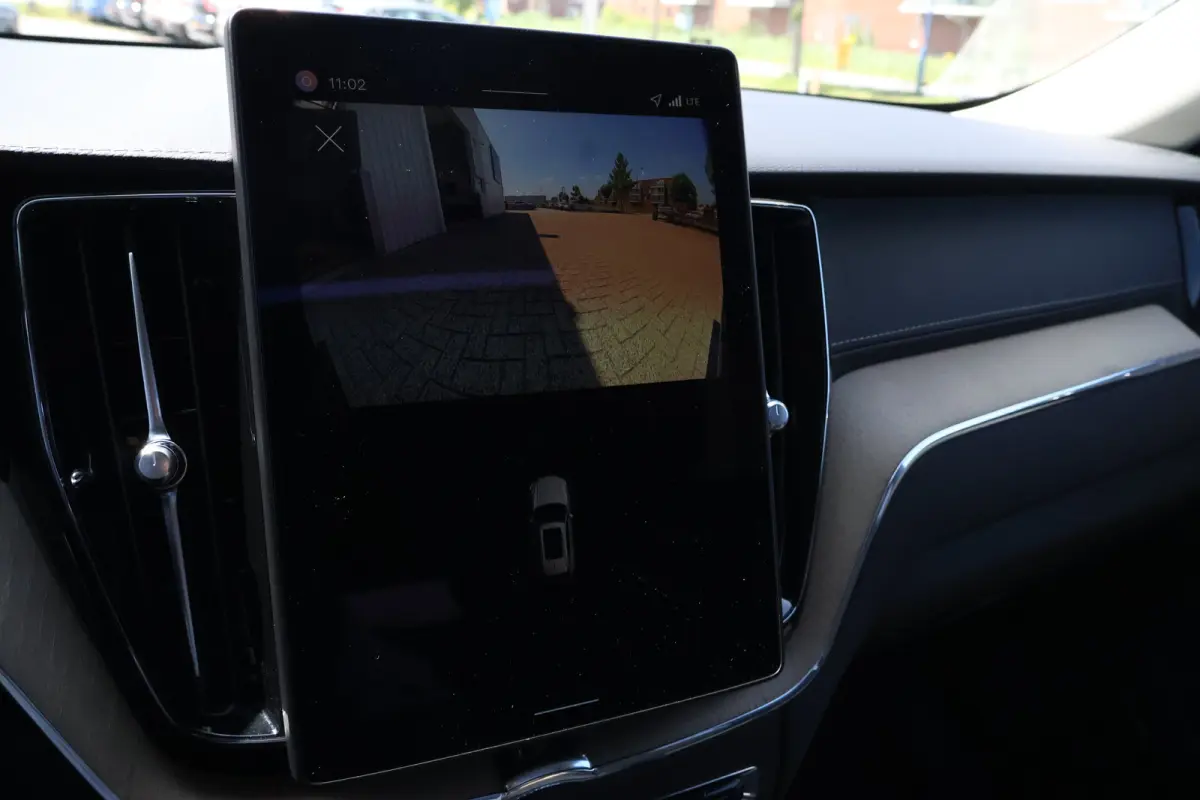 2.0 T6 Plug-in hybrid AWD Ultra Dark | Pano | Luchtvering | Trekhaak | Harman Kardon |