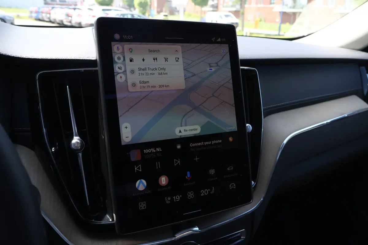2.0 T6 Plug-in hybrid AWD Ultra Dark | Pano | Luchtvering | Trekhaak | Harman Kardon |