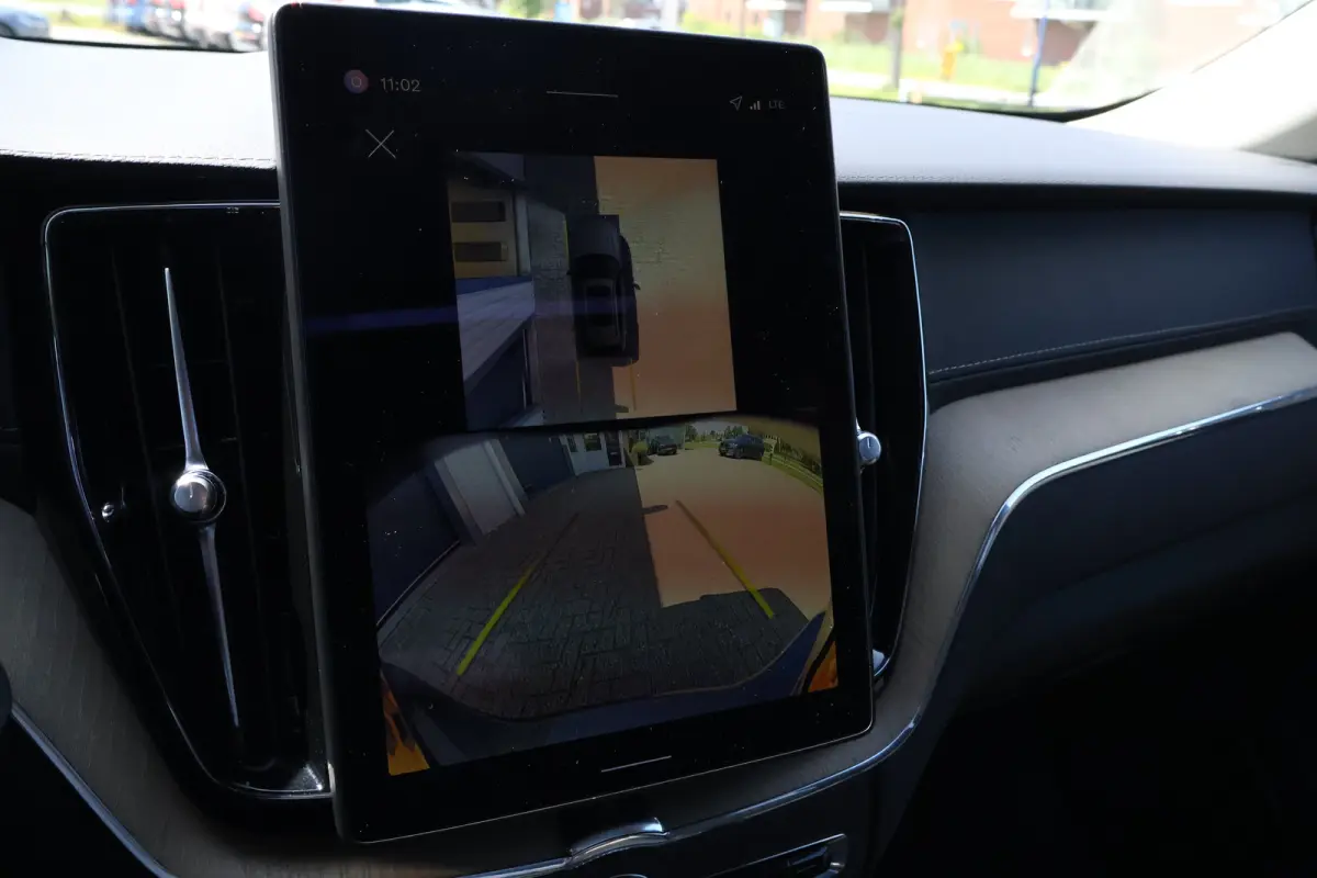 2.0 T6 Plug-in hybrid AWD Ultra Dark | Pano | Luchtvering | Trekhaak | Harman Kardon |