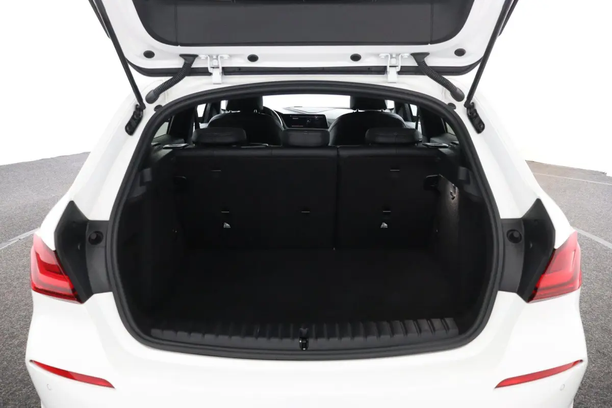 118i Executive Edition HiFi | Sportstoelen | Sport Line | Cruise Control | Executive