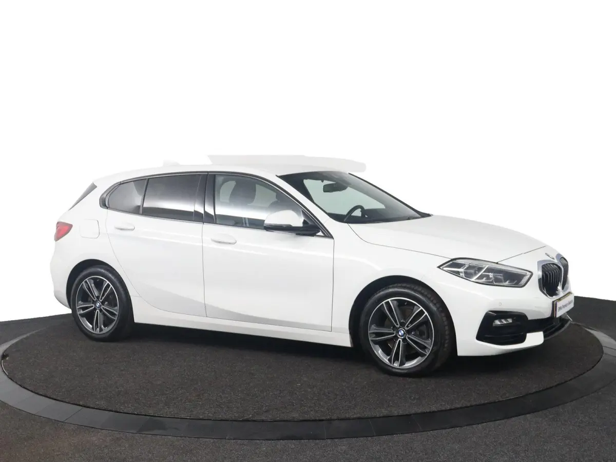 118i Executive Edition HiFi | Sportstoelen | Sport Line | Cruise Control | Executive